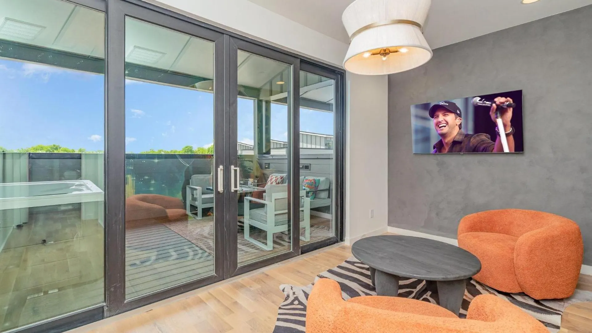 Bronco - Private Deck & Hot Tub - Mins To Broadway Villa Nashville